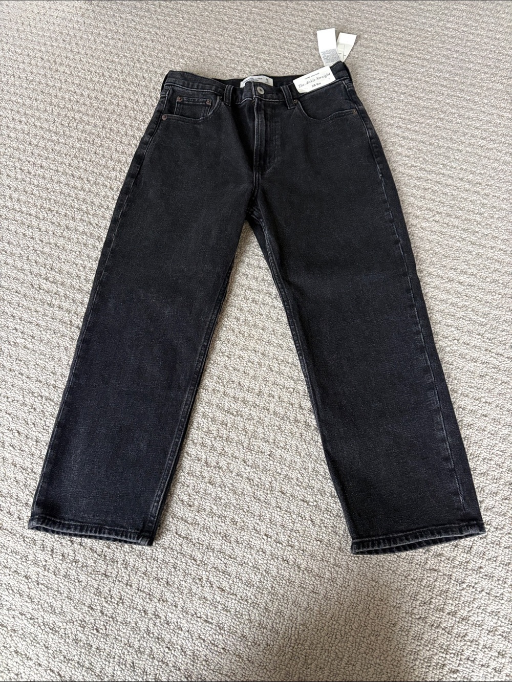 NWT Abercrombie &Fitch Ankle Straight Ultra High Rise Black Jeans - 28/6XS